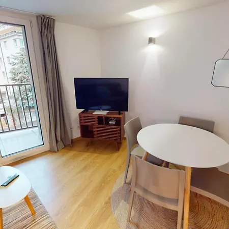 Fresh And Bright 1-bedroom Centre - Al11 Lägenhet *