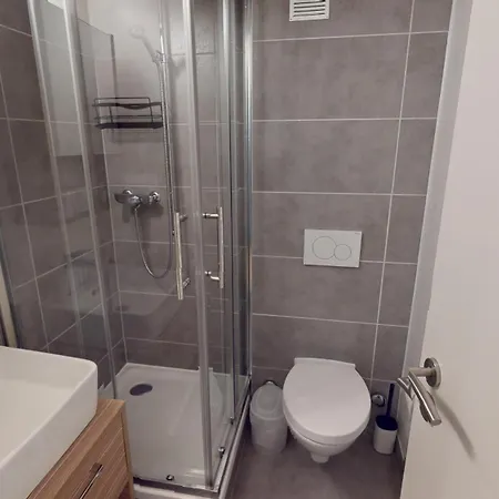 Fresh And Bright 1-bedroom Centre - Al11 Lausanne